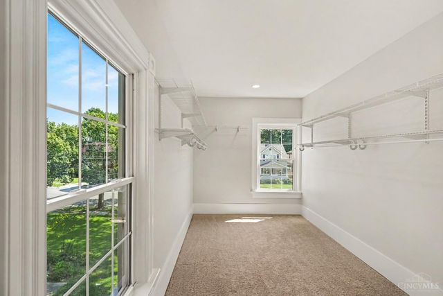 5809 Lathrop Place, Cincinnati, OH 45224
