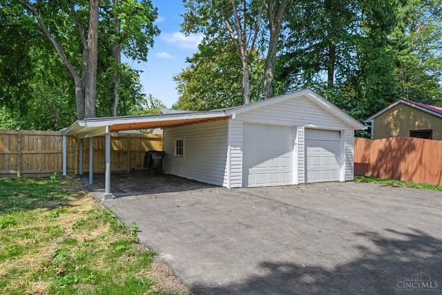 5809 Lathrop Place, Cincinnati, OH 45224