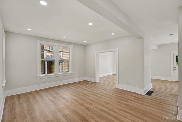 5809 Lathrop Place, Cincinnati, OH 45224