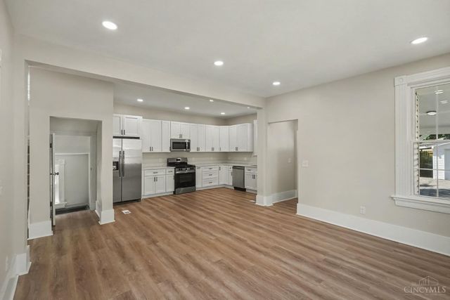 5809 Lathrop Place, Cincinnati, OH 45224