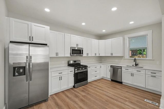 5809 Lathrop Place, Cincinnati, OH 45224