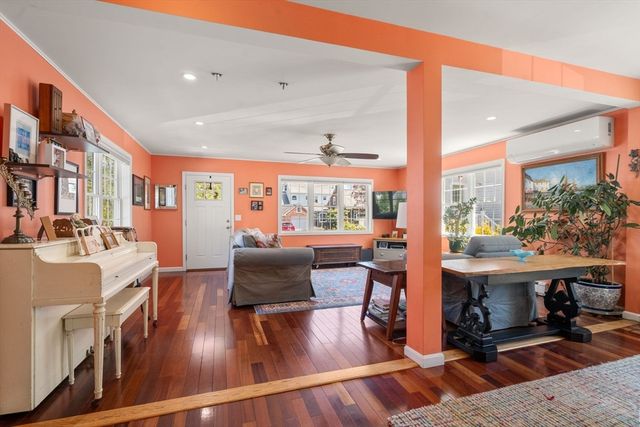 29 Pearl St, Natick, MA 01760