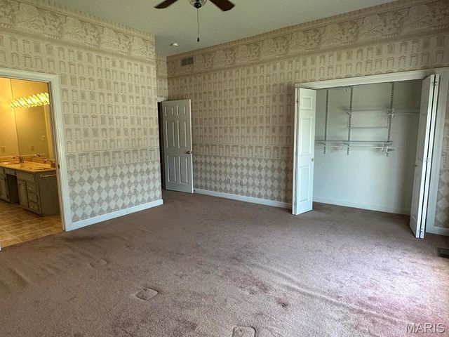4 Grayson Ridge Drive, Washington, MO 63090