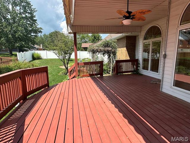 4 Grayson Ridge Drive, Washington, MO 63090