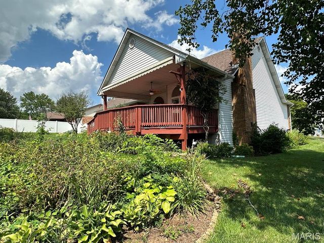 4 Grayson Ridge Drive, Washington, MO 63090