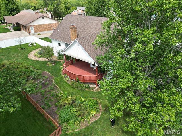 4 Grayson Ridge Drive, Washington, MO 63090