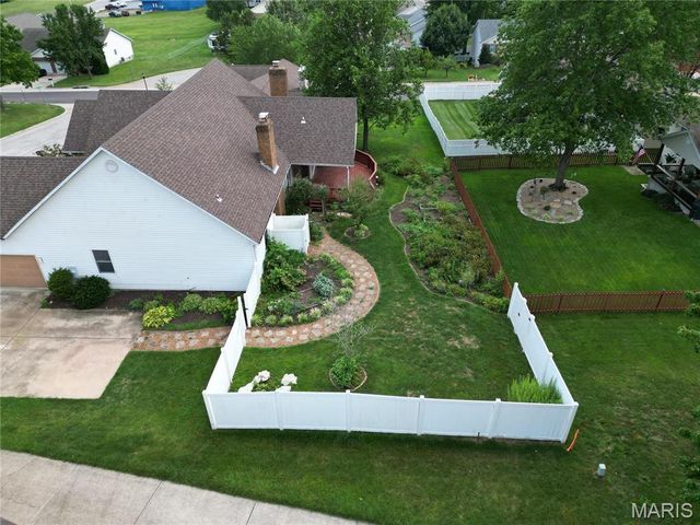 4 Grayson Ridge Drive, Washington, MO 63090