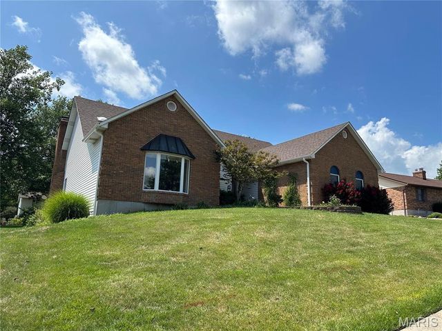 4 Grayson Ridge Drive, Washington, MO 63090