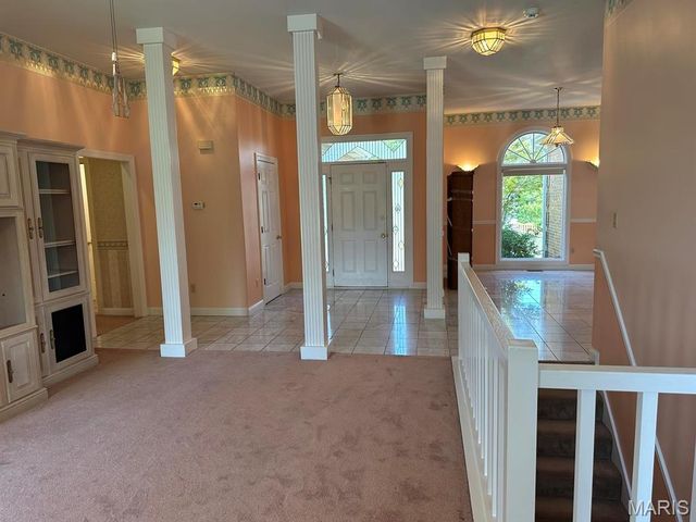 4 Grayson Ridge Drive, Washington, MO 63090