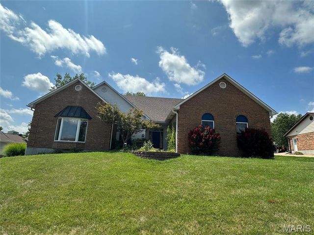 4 Grayson Ridge Drive, Washington, MO 63090