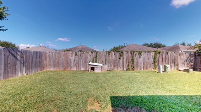 315 Crosby Village Drive, Crosby, TX 77532