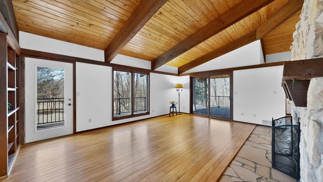 6835 Buckthorn Drive NW, Rochester, MN 55901