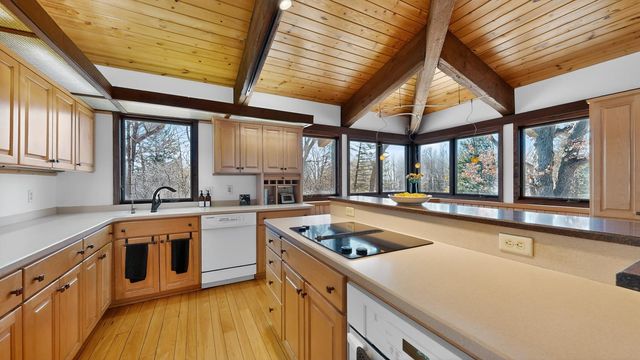 6835 Buckthorn Drive NW, Rochester, MN 55901