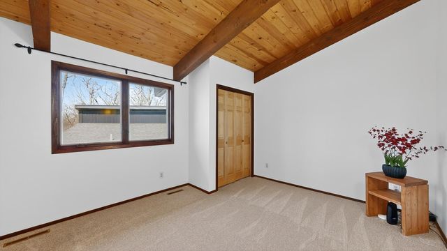 6835 Buckthorn Drive NW, Rochester, MN 55901