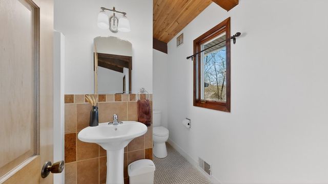 6835 Buckthorn Drive NW, Rochester, MN 55901