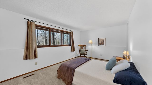 6835 Buckthorn Drive NW, Rochester, MN 55901