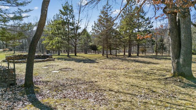 6835 Buckthorn Drive NW, Rochester, MN 55901