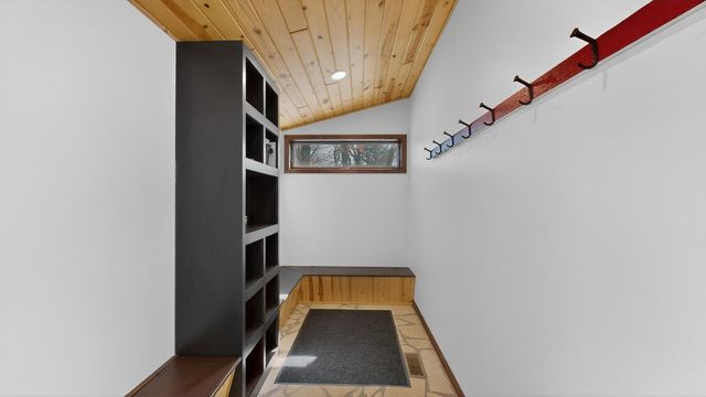 6835 Buckthorn Drive NW, Rochester, MN 55901