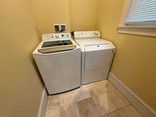 25 Ralph Piteri Ter 3, Watertown, MA 02472