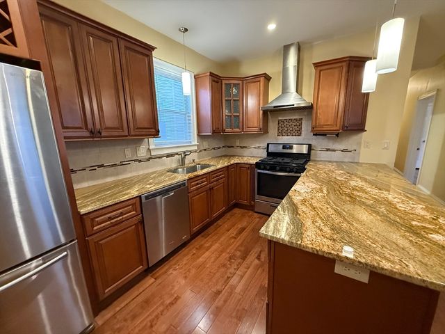 25 Ralph Piteri Ter 3, Watertown, MA 02472