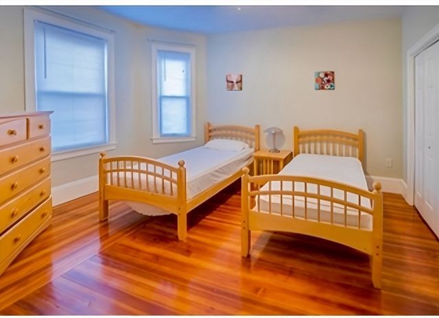 25 Ralph Piteri Ter 3, Watertown, MA 02472