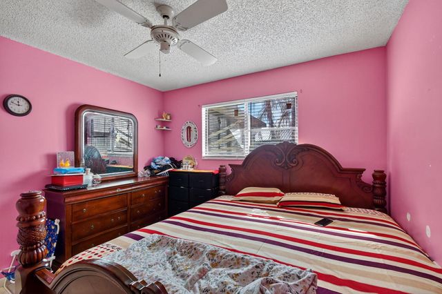 2 Cambridge Place, Boynton Beach, FL 33426