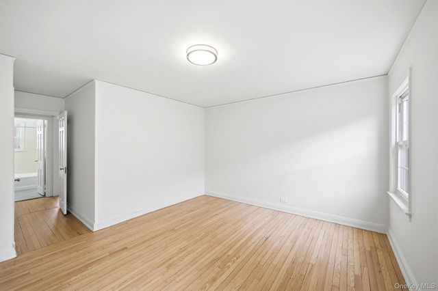 61 Davis Avenue E, White Plains, NY 10605