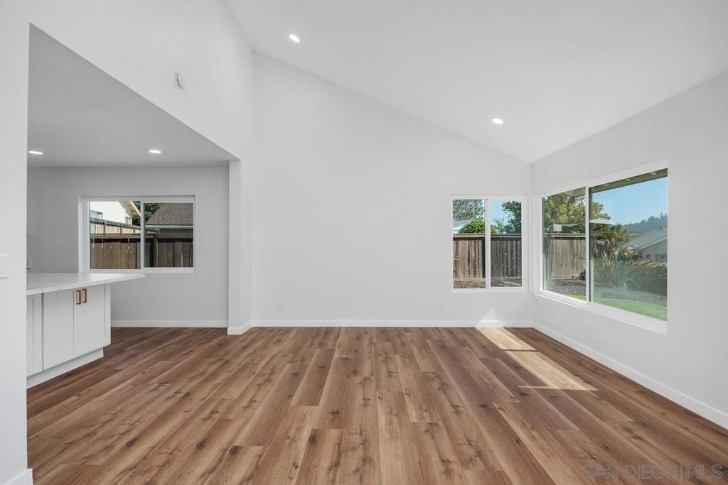 4566 Hancock Cir, Oceanside, CA 92056 — photo 5