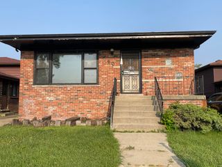 440 Hoxie Avenue, Calumet City, IL 60409
