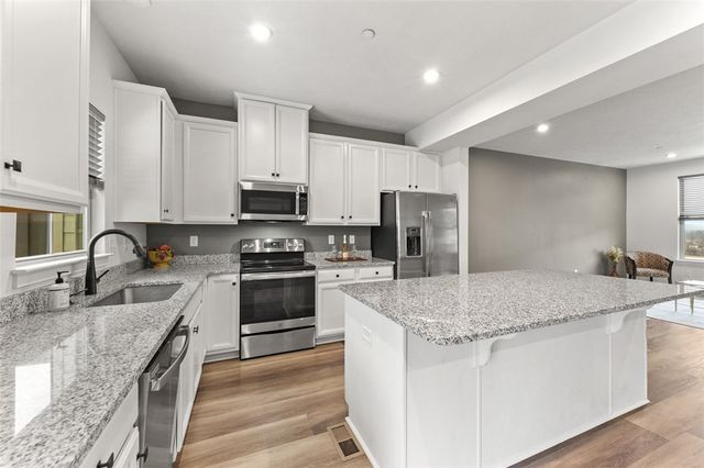 6004 Augusta Ln, Penn Twp, PA 15644