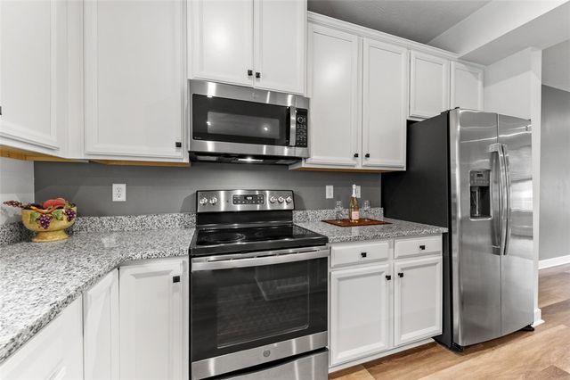 6004 Augusta Ln, Penn Twp, PA 15644