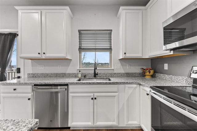 6004 Augusta Ln, Penn Twp, PA 15644