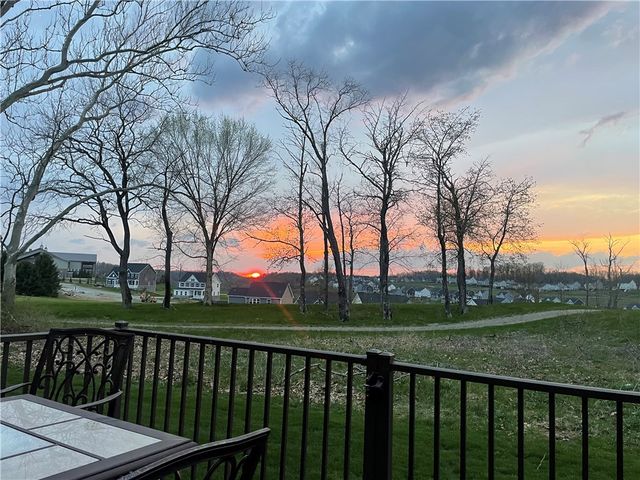 6004 Augusta Ln, Penn Twp, PA 15644