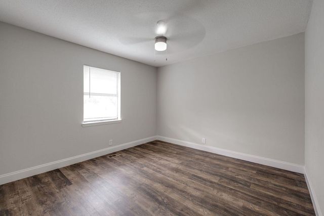 718 Salem Road A, Rossville, GA 30741