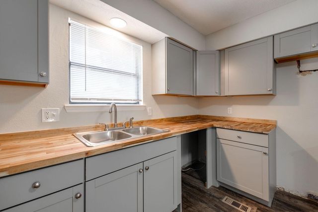 718 Salem Road A, Rossville, GA 30741