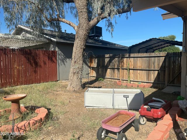 5301 W COUNTRY GABLES Drive, Glendale, AZ 85306