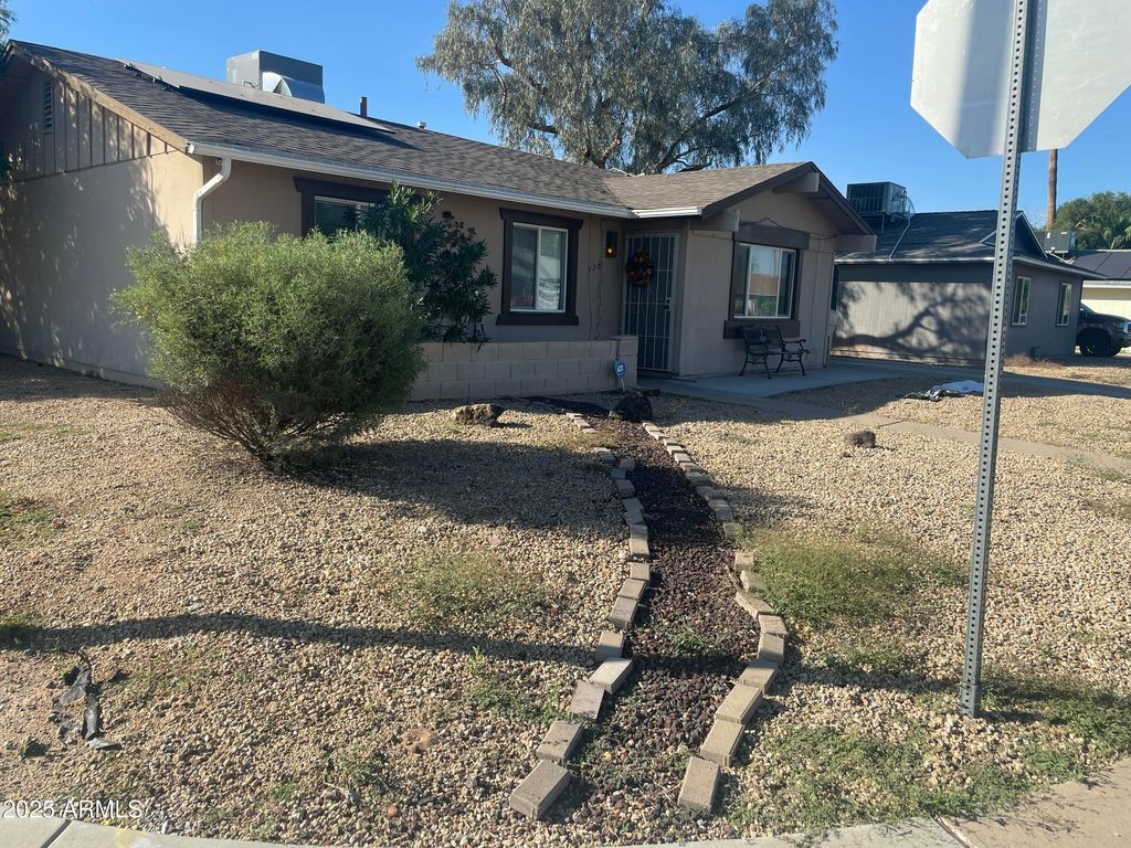 5301 W COUNTRY GABLES Drive, Glendale, AZ 85306