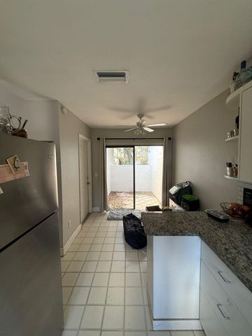6125 Via Laguna Lane, Boca Raton, FL 33433