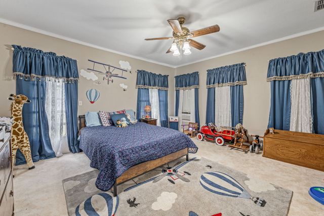 941 S Texas Street, De Leon, TX 76444