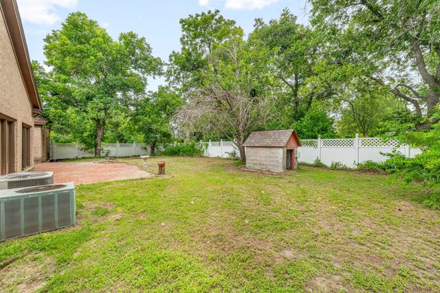 941 S Texas Street, De Leon, TX 76444