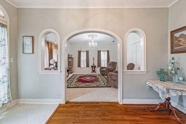 941 S Texas Street, De Leon, TX 76444