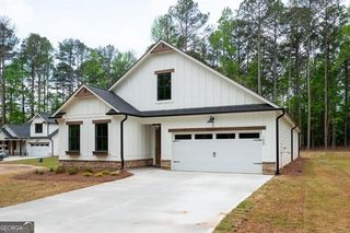150 Doris Path, Dallas, GA 30157