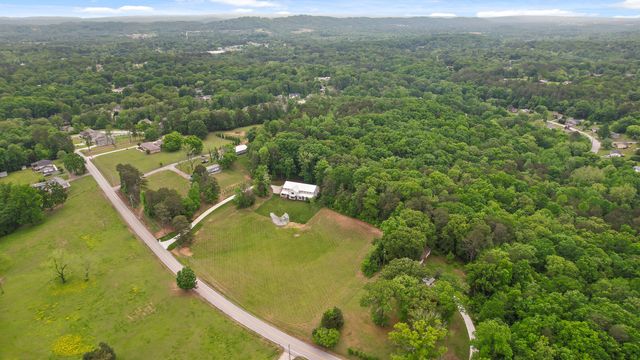 1440 Bowman Road, Hixson, TN 37343