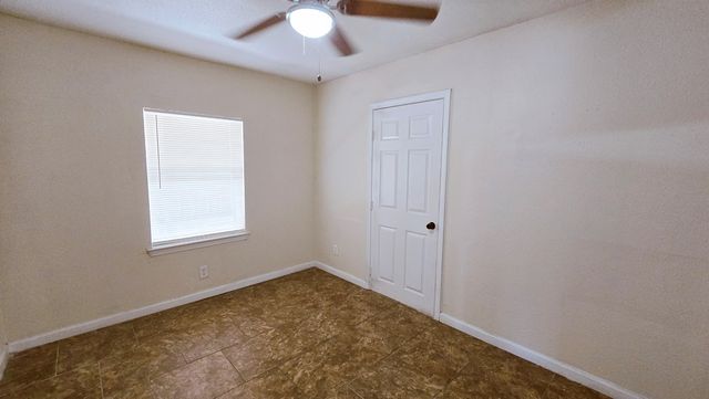 810 E 14th St, Odessa, TX 79761