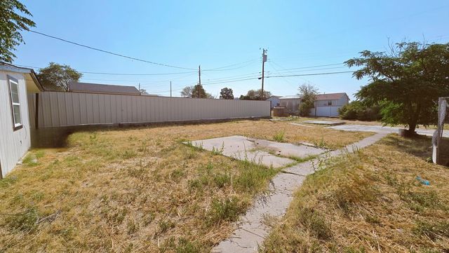 810 E 14th St, Odessa, TX 79761