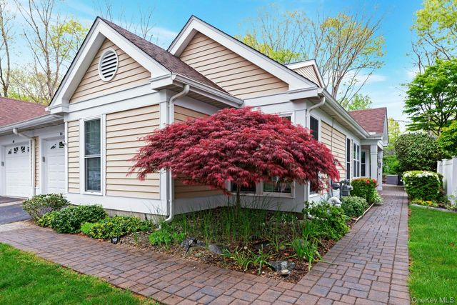104 Glen Drive, Ridge, NY 11961