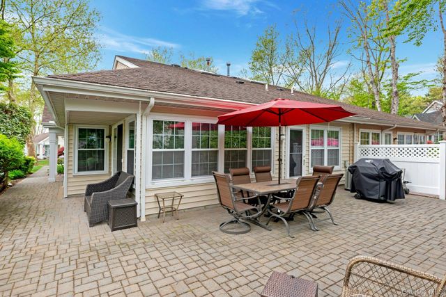 104 Glen Drive, Ridge, NY 11961