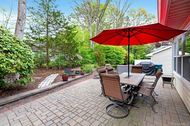 104 Glen Drive, Ridge, NY 11961
