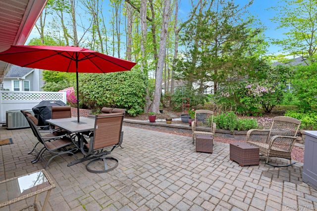 104 Glen Drive, Ridge, NY 11961