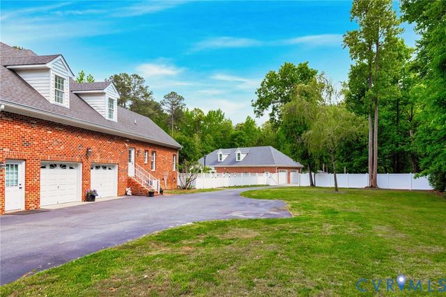 11029 Brookhollow Dr, Glen Allen, VA 23059